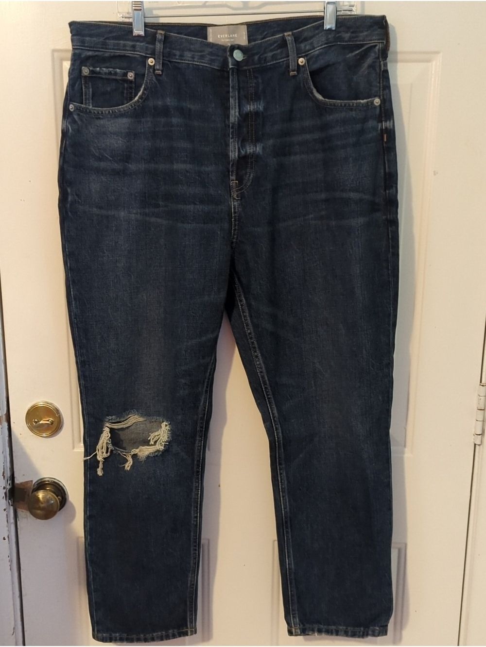 Everlane Dark Wash Straight Jeans 33 Crop Ripped